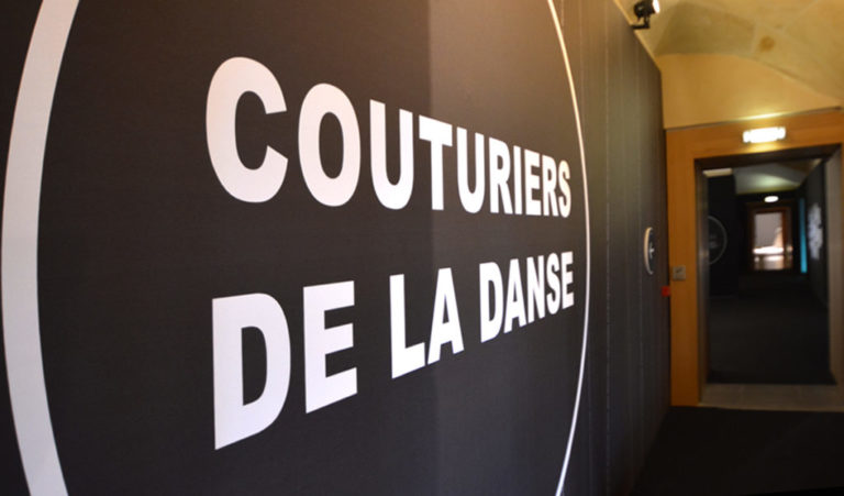 Couturiers de la Danse, Ambiance